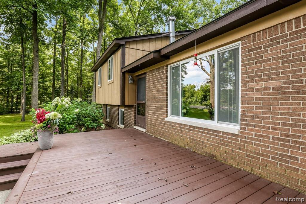 5118 Golf Club Road Howell, MI 48843 - Photo 27 of 40