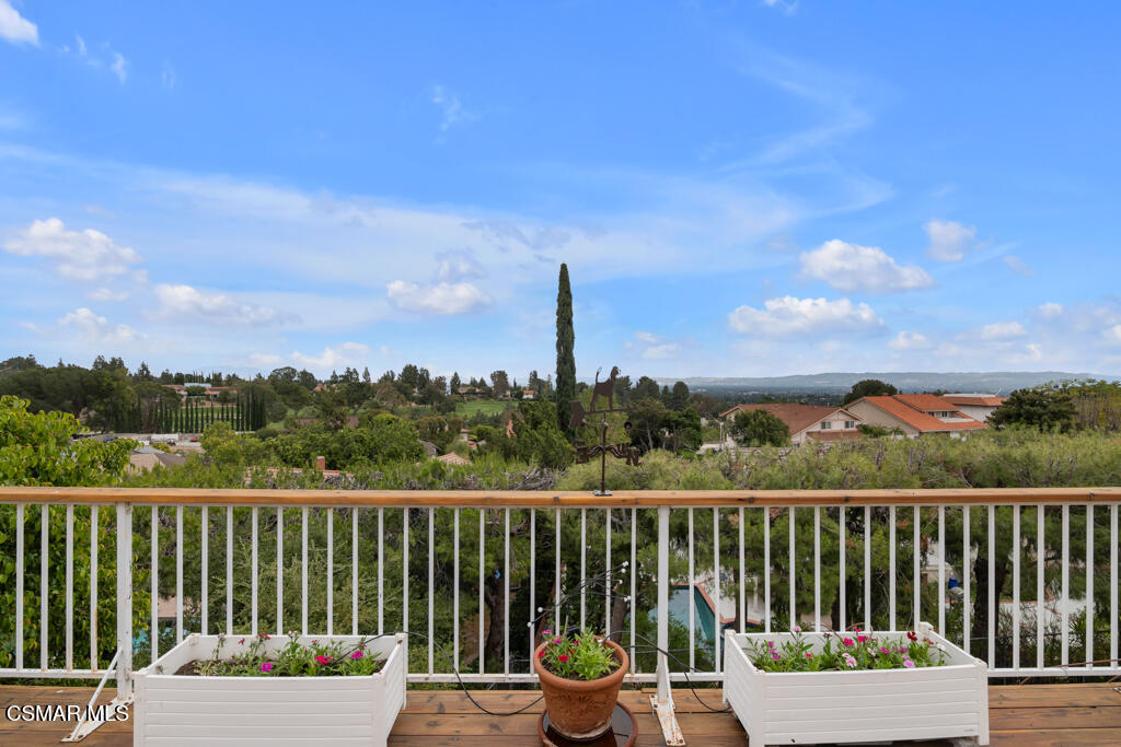 19364 Pauma Valley Drive Porter Ranch, CA 91326 - Photo 43 of 49 19364 Pauma Valley Dr-HsHProd-37
