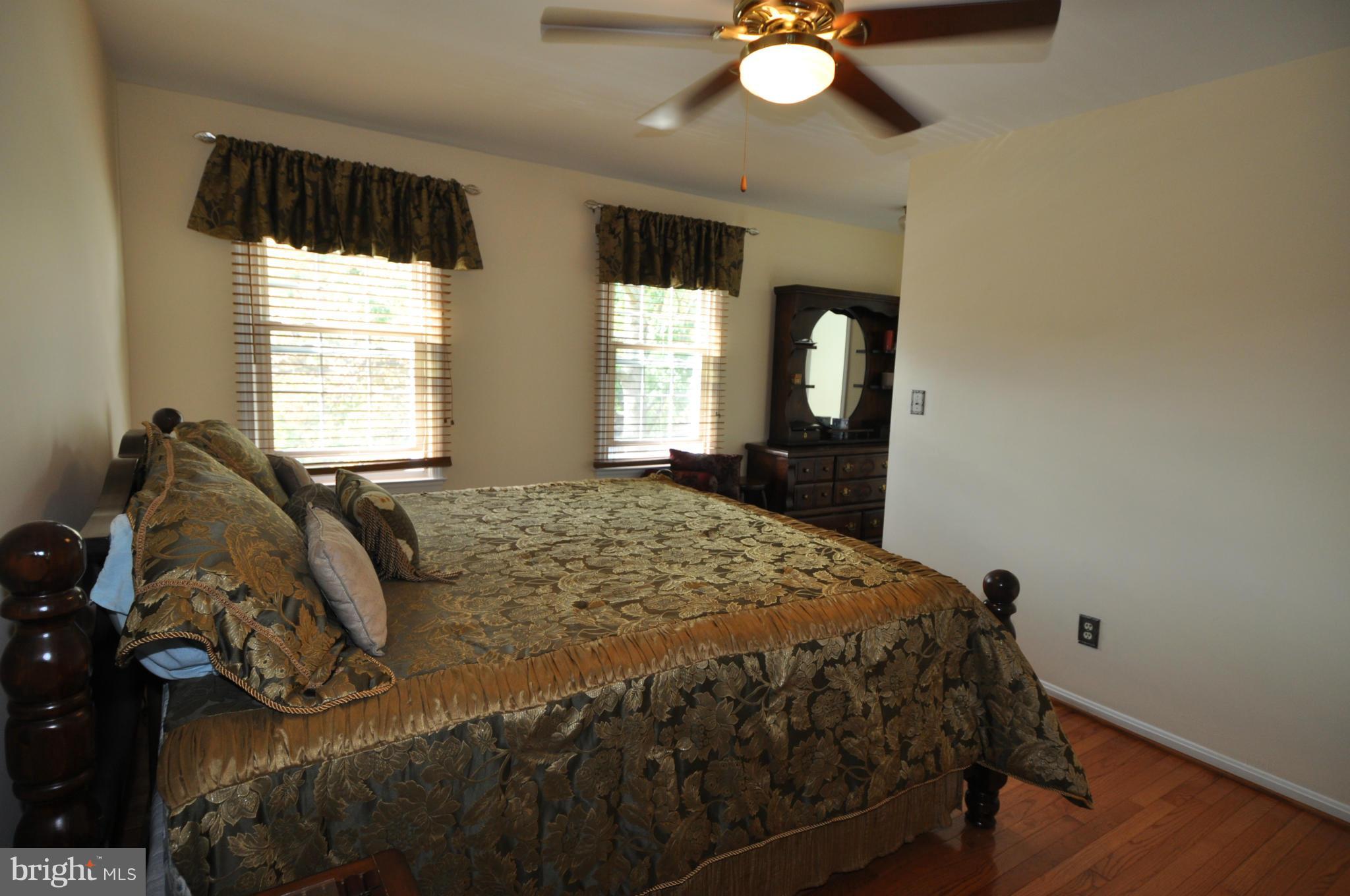 2 Ramsdell Terrace Gaithersburg, MD 20878 - Photo 22 of 30 Bedroom (Master)