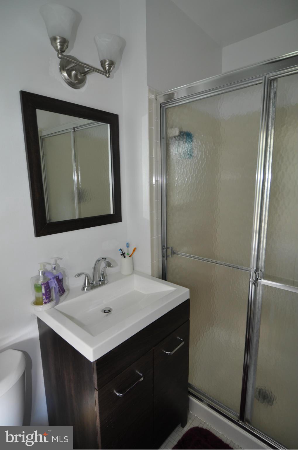 2 Ramsdell Terrace Gaithersburg, MD 20878 - Photo 25 of 30 Master Bath