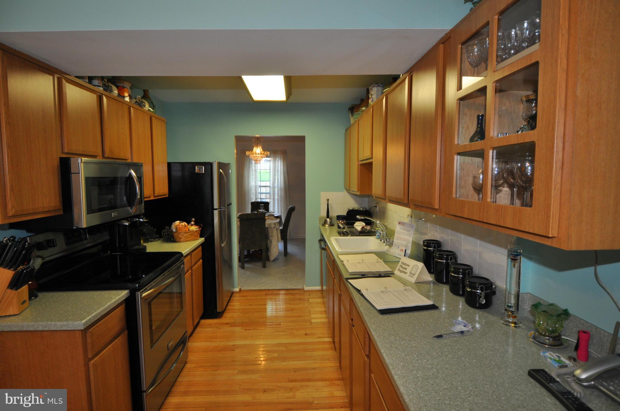 2 Ramsdell Terrace Gaithersburg, MD 20878 - Photo 8 of 30 Kitchen