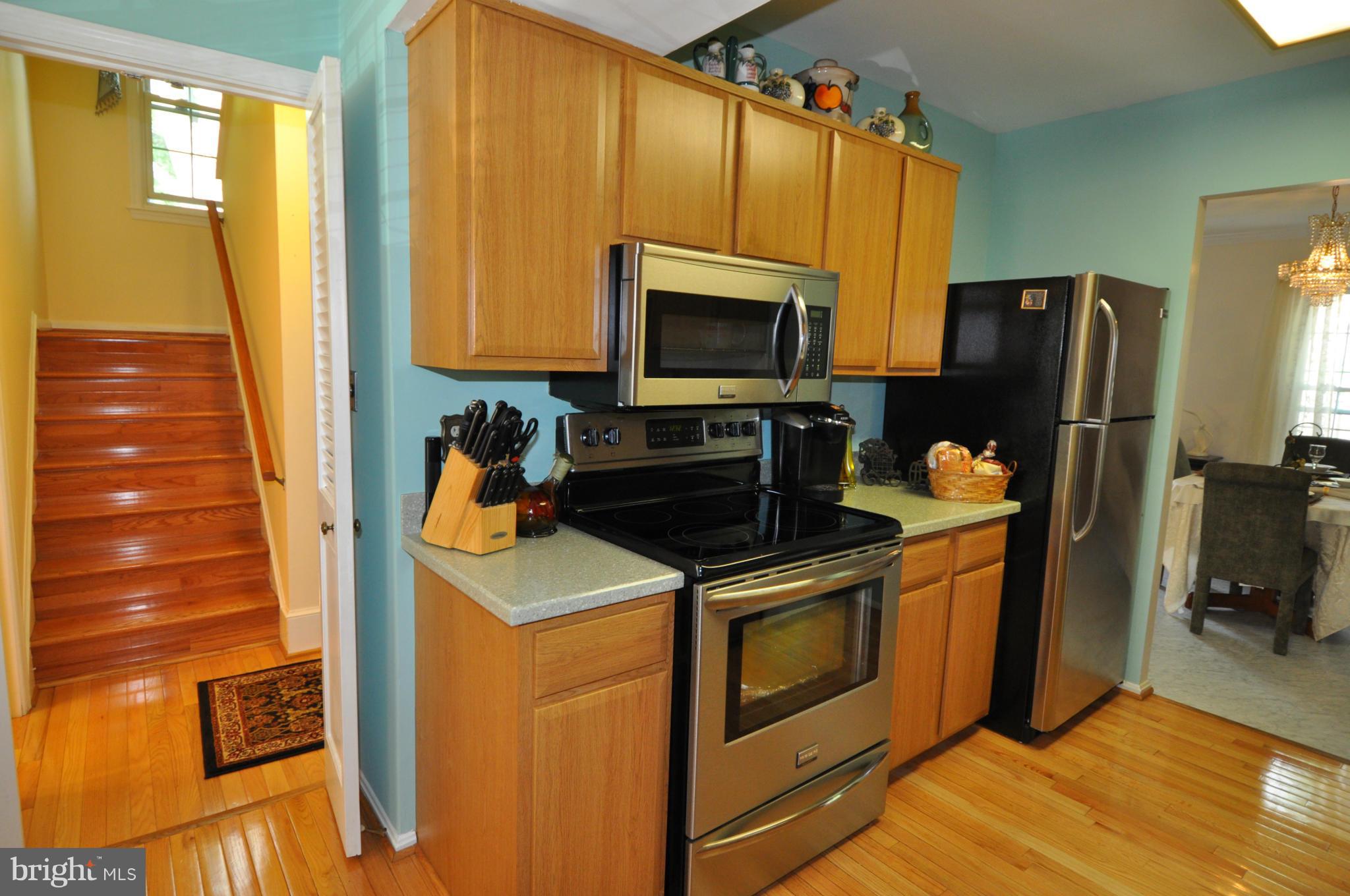 2 Ramsdell Terrace Gaithersburg, MD 20878 - Photo 10 of 30 Kitchen
