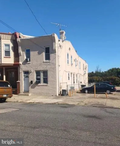 $1,200 | 4621 Howell Street, Unit 4, Philadelphia, PA 19135