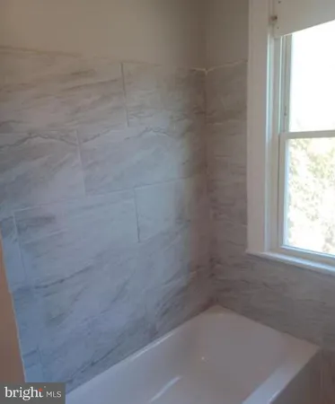 $1,150 | 4621 Howell Street, Unit 4, Philadelphia, PA 19135