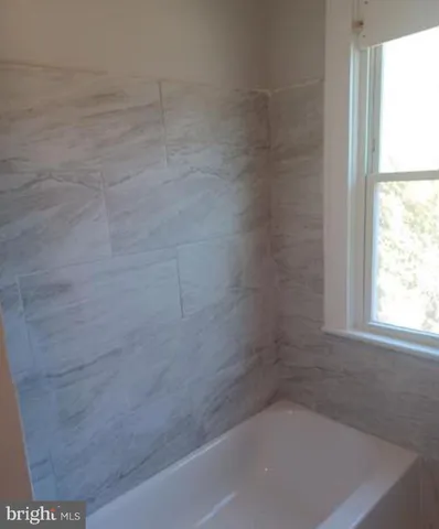 $1,200 | 4621 Howell Street, Unit 4, Philadelphia, PA 19135