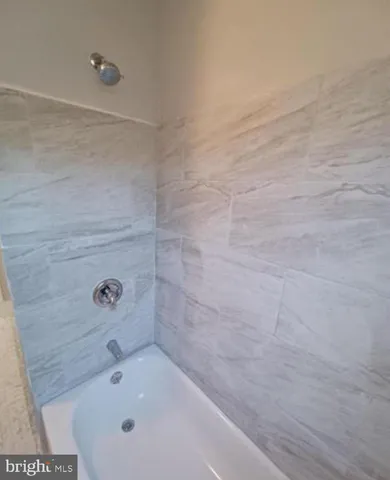 $1,200 | 4621 Howell Street, Unit 4, Philadelphia, PA 19135