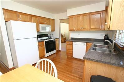 29-w051 Army Trail Road West Chicago, IL 60185 - Photo 4 of 12