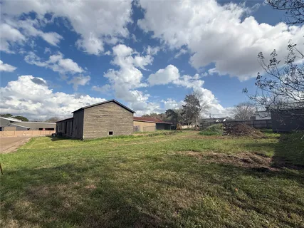 $225,000 | 1702 South Baylor Street, Brenham, TX 77833
