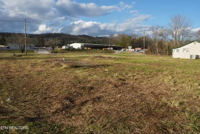 $125,000 | 3071 Roane State Highway, Harriman, TN 37748