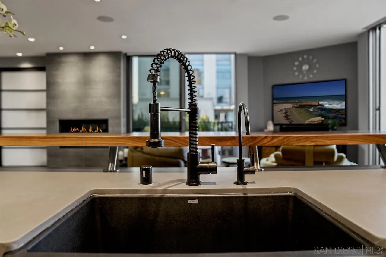 645 Front Street, Unit 2101 San Diego, CA 92101 - Photo 14 of 32 a kitchen with lots of counter top space