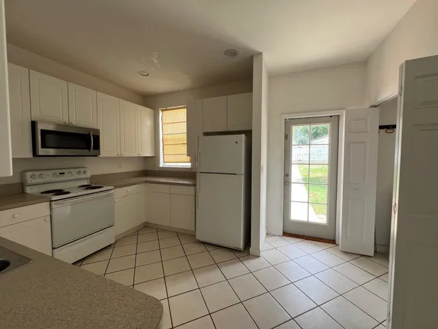 $2,350 | 3687 Longfellow Road, Tallahassee, FL 32311