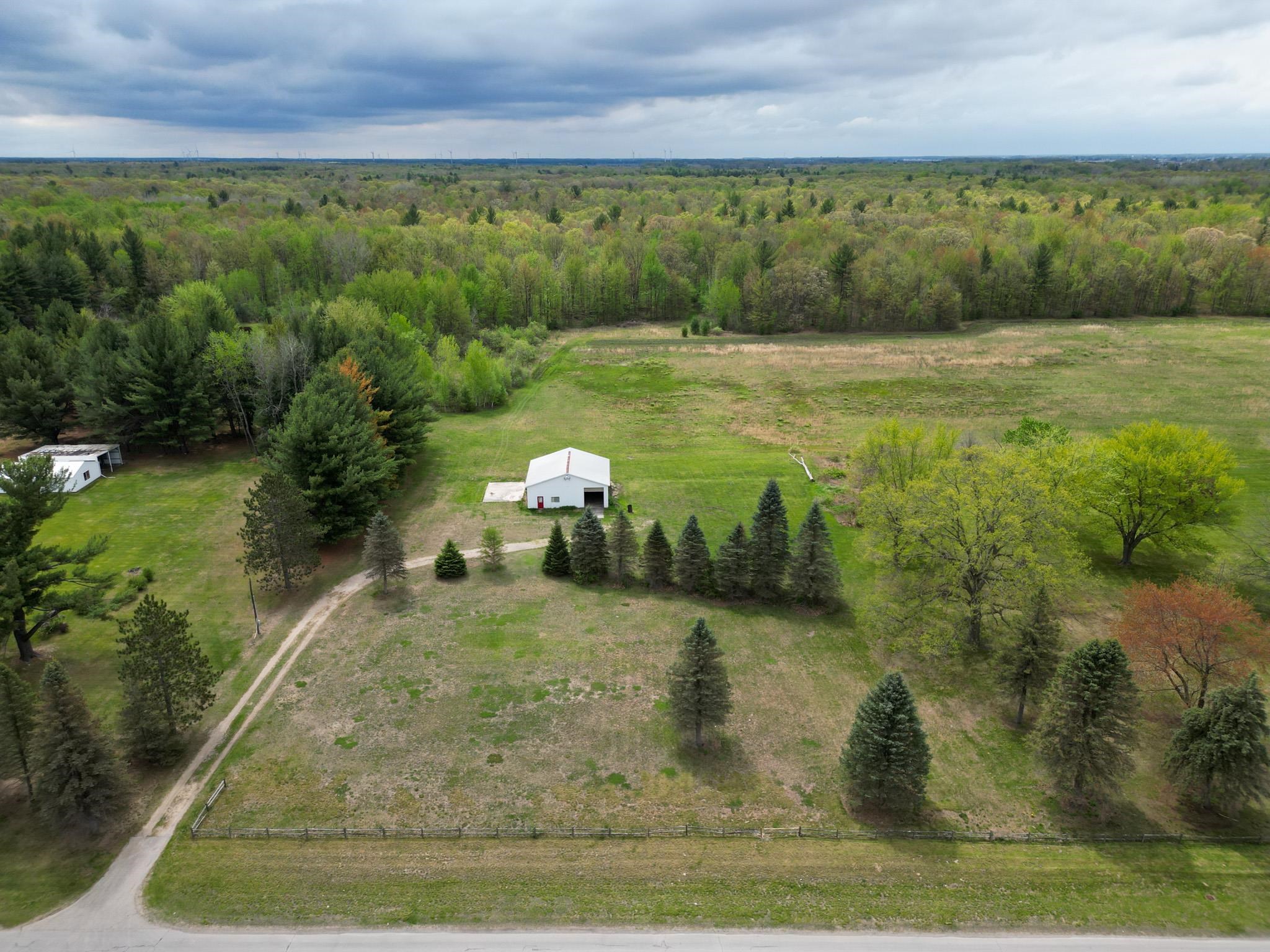 8670 East Pickard Road Mount Pleasant, MI 48858 - Photo 44 of 45