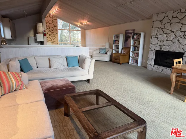 a view of a tennis court