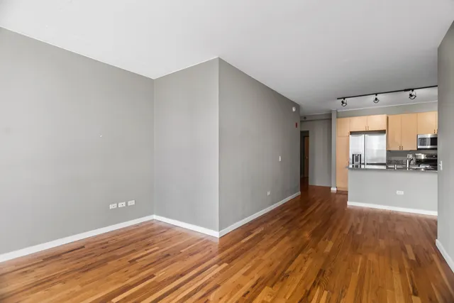 $269,000 | 1845 South Michigan Avenue, Unit 808, Chicago, IL 60616