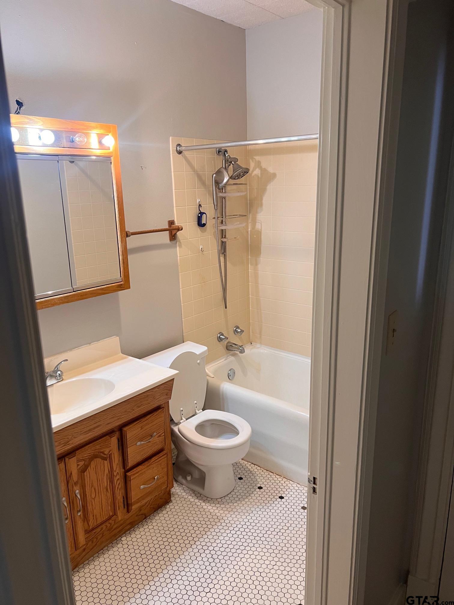 111 Rowland Place, Unit 4 Tyler, TX 75701 - Photo 13 of 17