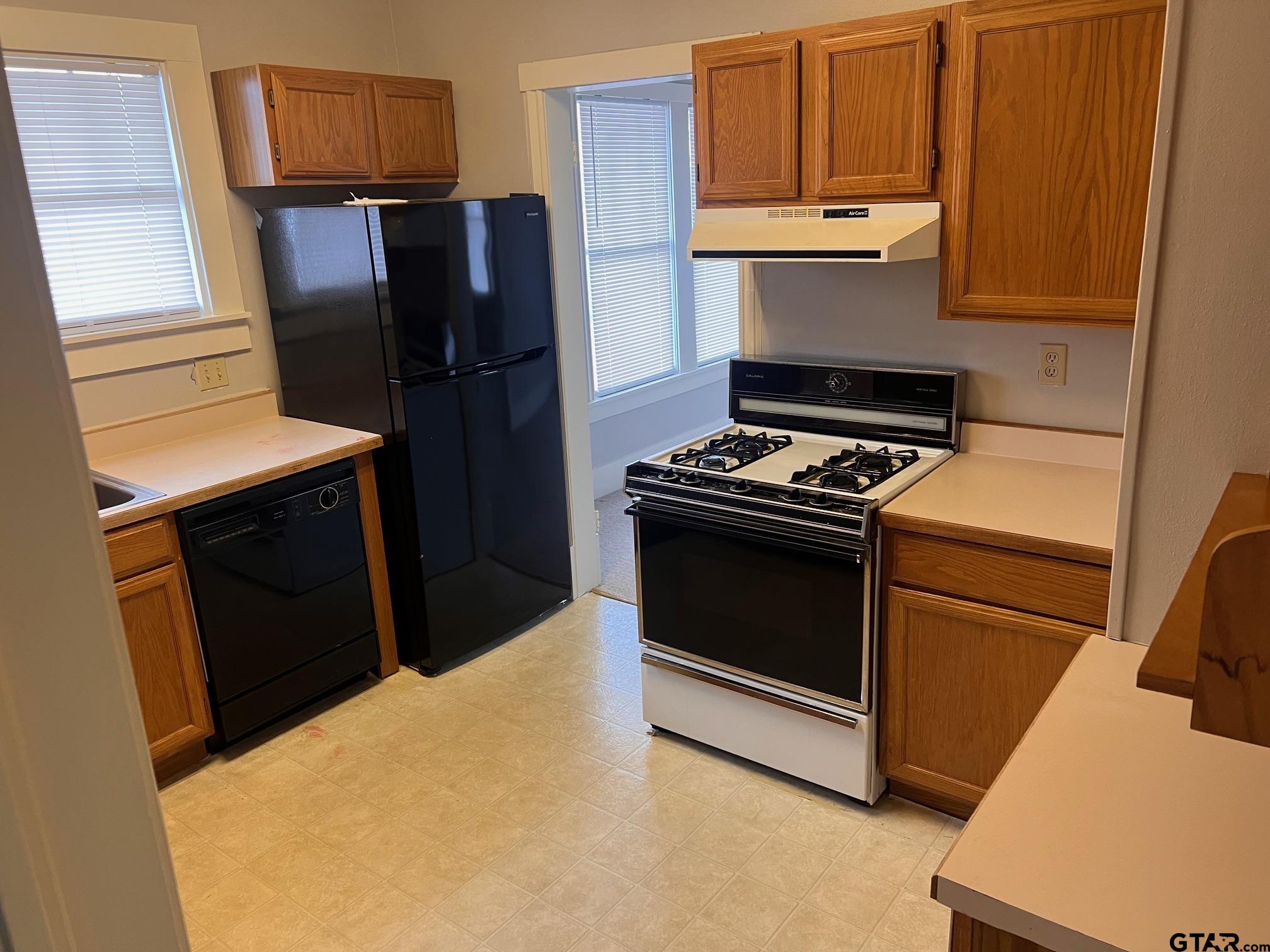 111 Rowland Place, Unit 4 Tyler, TX 75701 - Photo 15 of 17