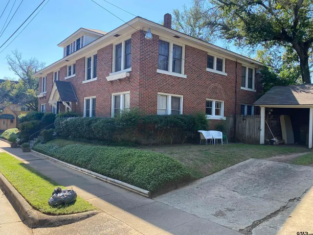 $950 | 111 Rowland Place, Unit 4, Tyler, TX 75701