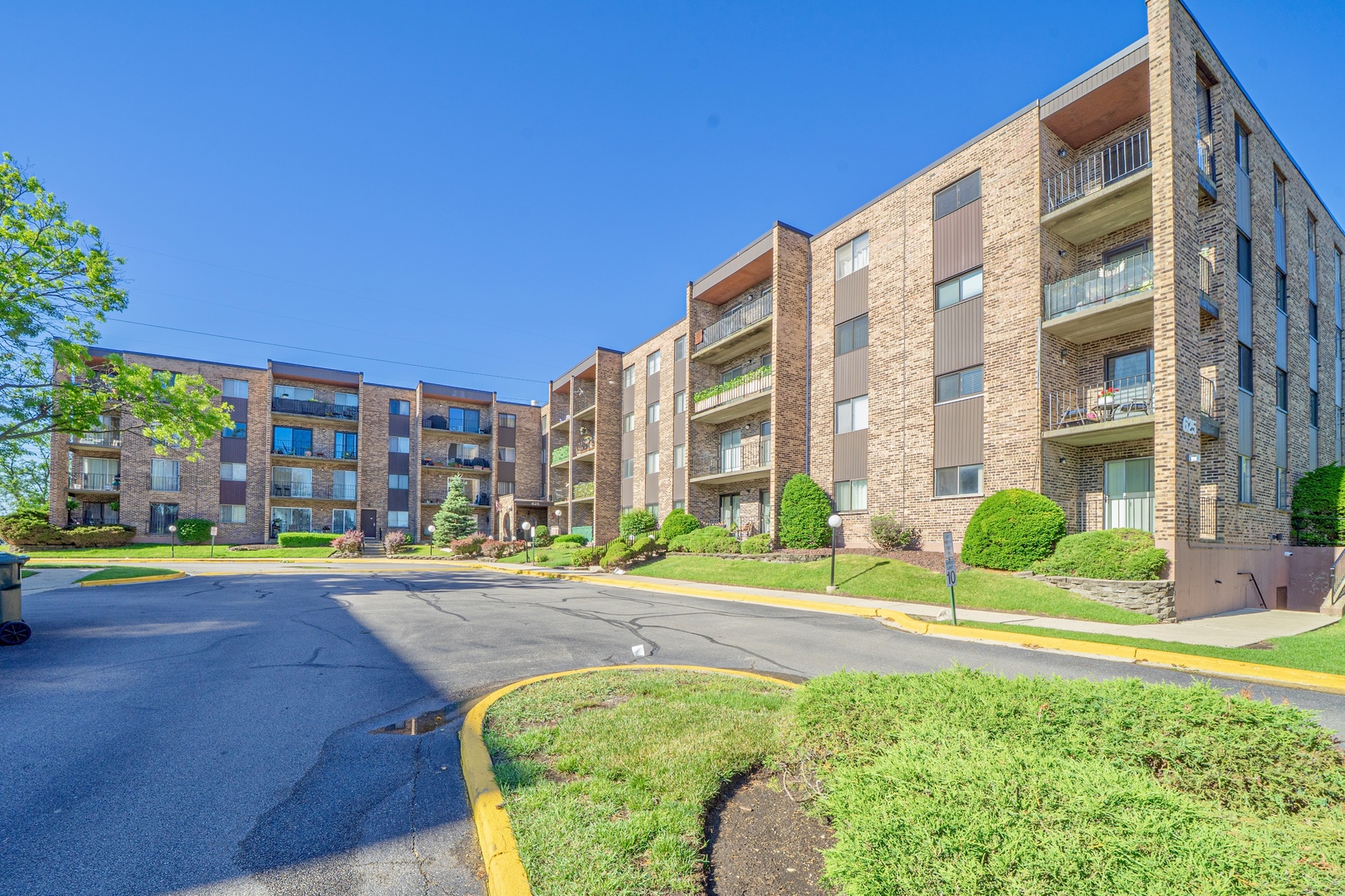625 West Huntington Commons Road, Unit 317 Mount Prospect, IL 60056 - Photo 45 of 45