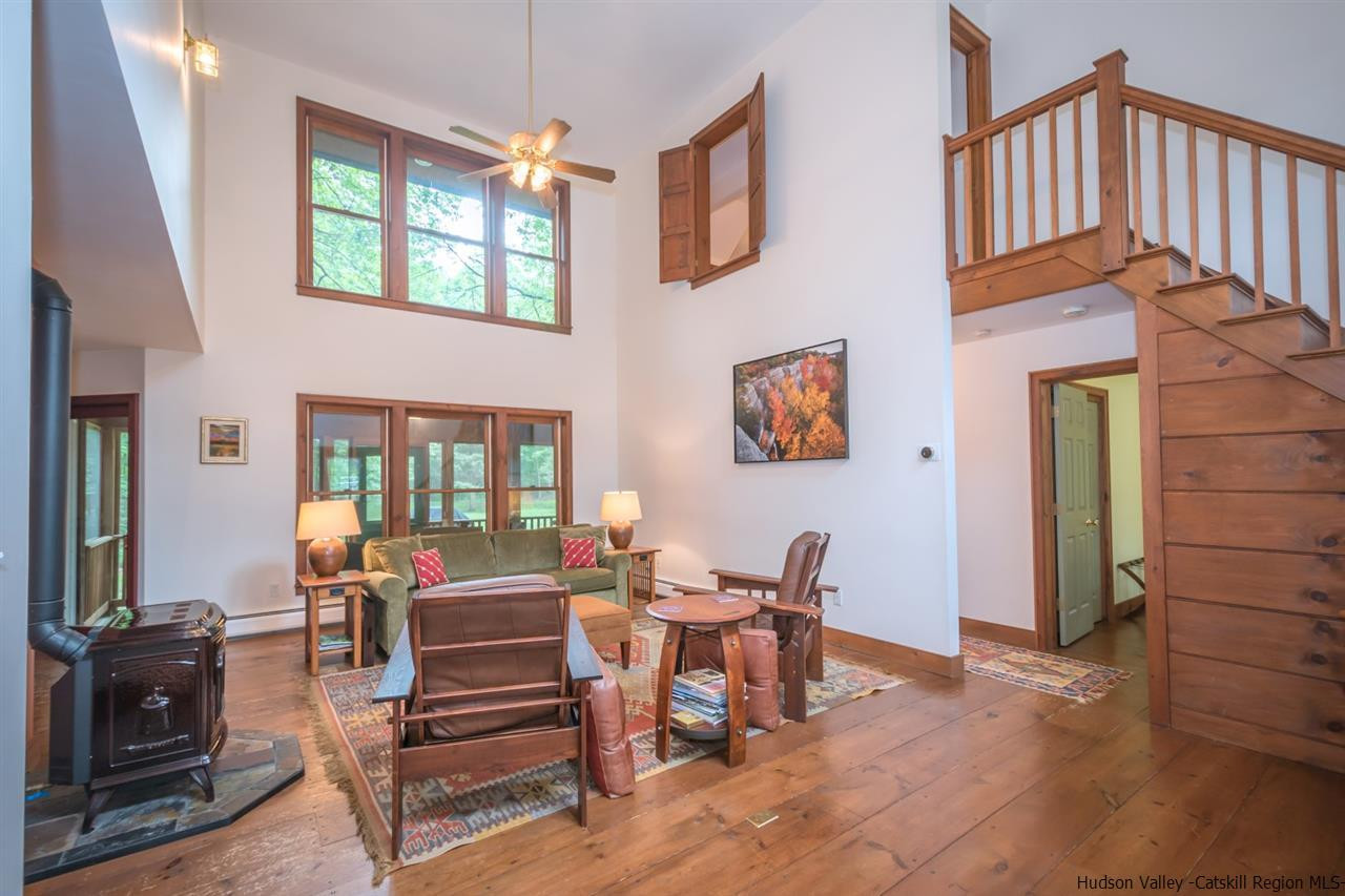 462 Decker Road Wallkill, NY 12589 - Photo 4 of 35 Photo 4