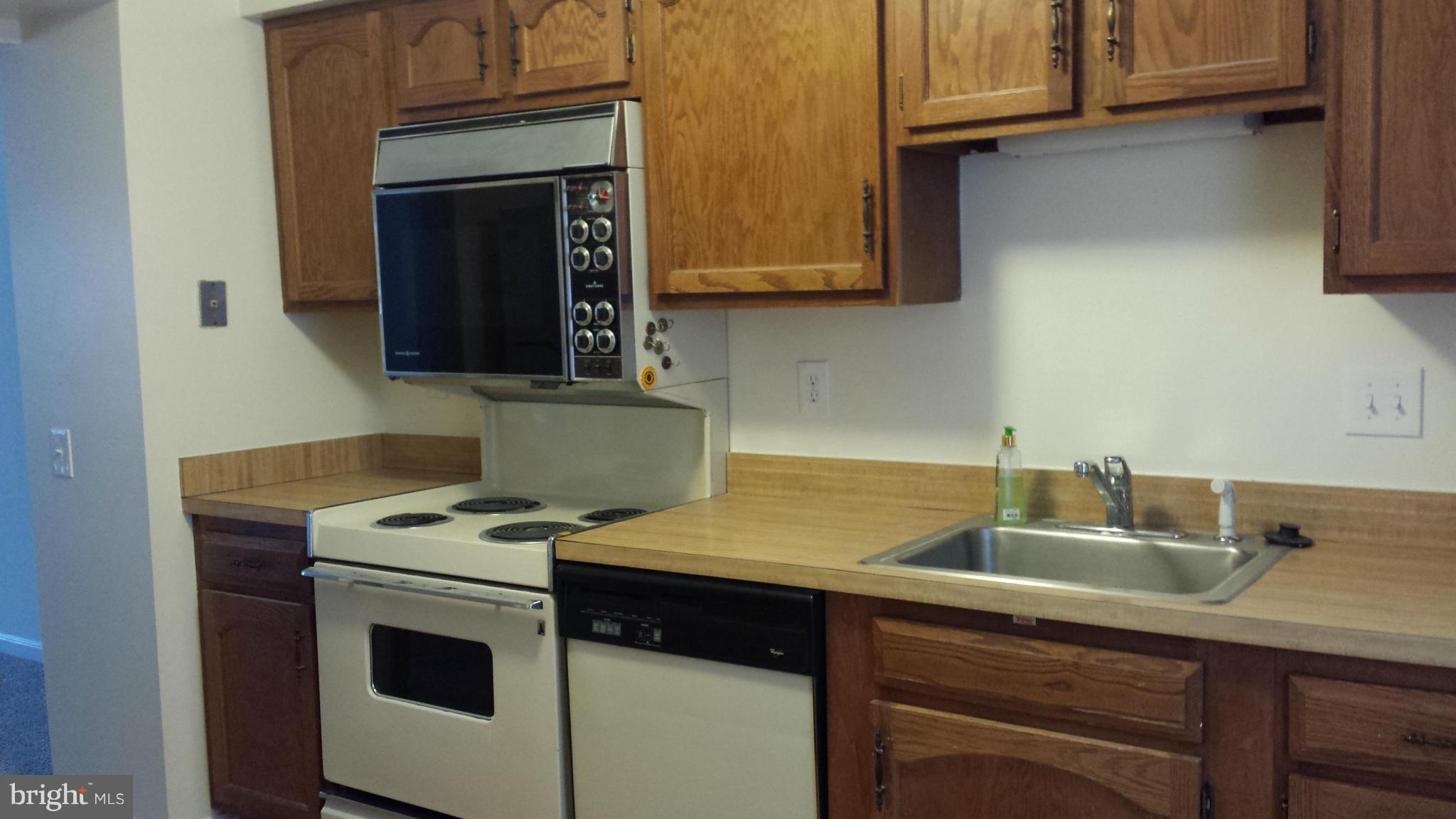 622 Sonata Way Silver Spring, MD 20901 - Photo 28 of 28 Kitchen