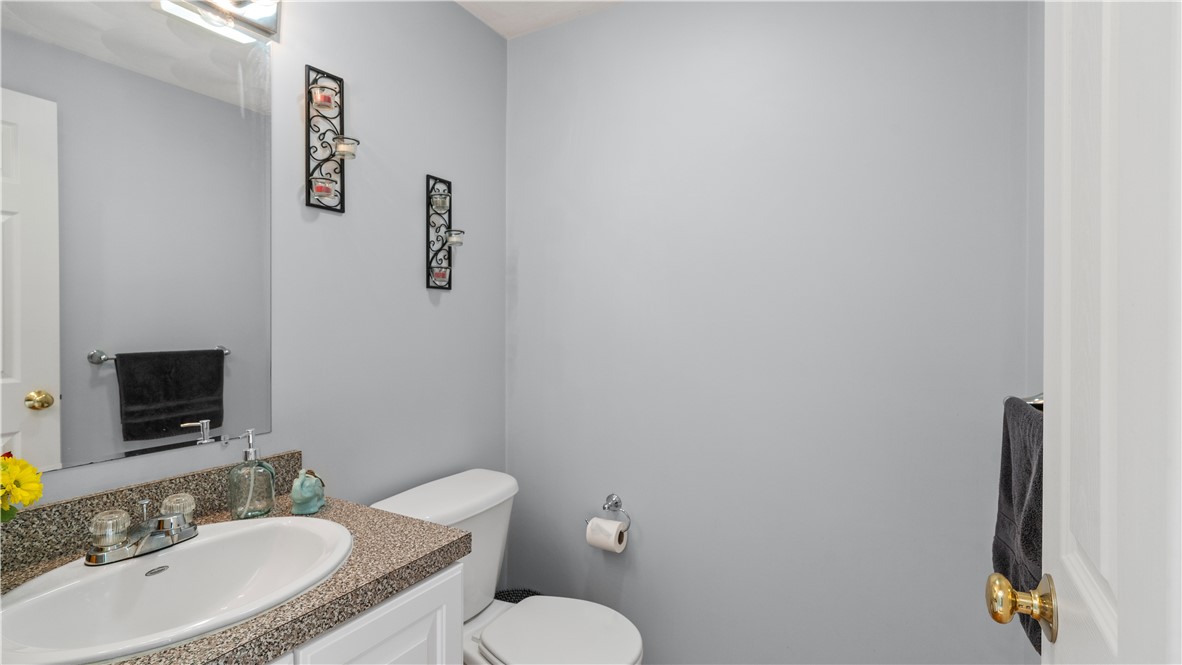28 Narragansett Road Cumberland, RI 02864 - Photo 4 of 49 Gallery Image 4