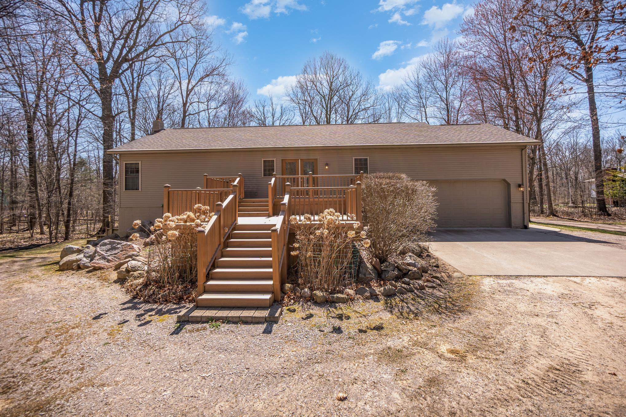 556 West Stewart Road Midland, MI 48640 - Photo 26 of 32