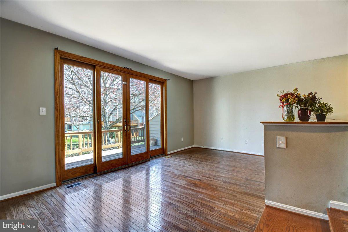 5283 Columbia Road, Unit 2 83 Columbia, MD 21044 - Photo 11 of 38