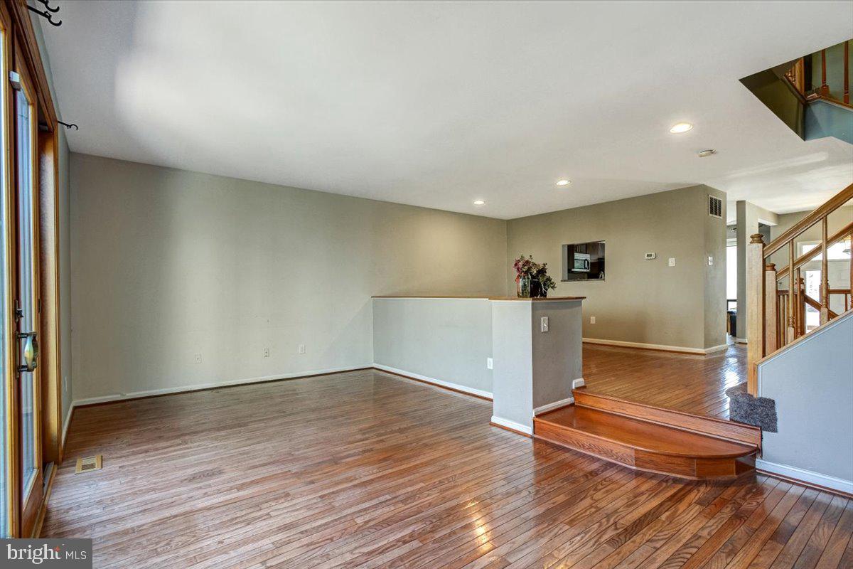 5283 Columbia Road, Unit 2 83 Columbia, MD 21044 - Photo 12 of 38