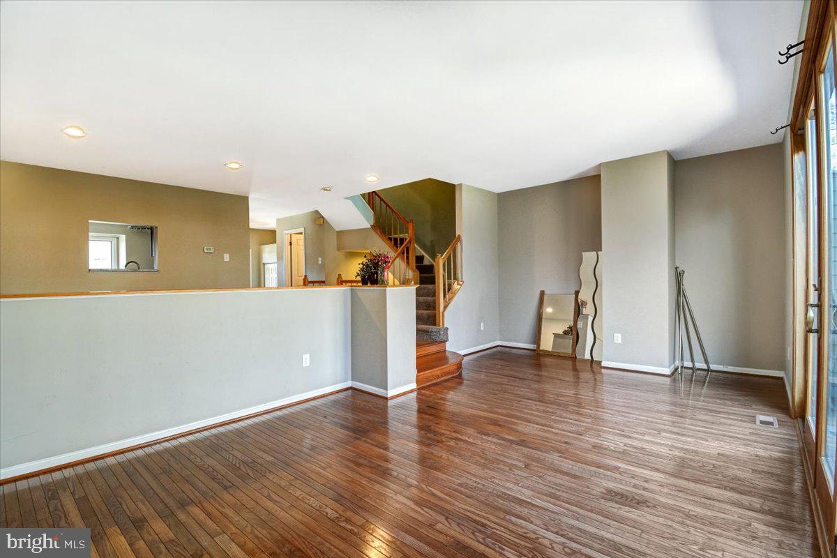 5283 Columbia Road, Unit 2 83 Columbia, MD 21044 - Photo 13 of 38