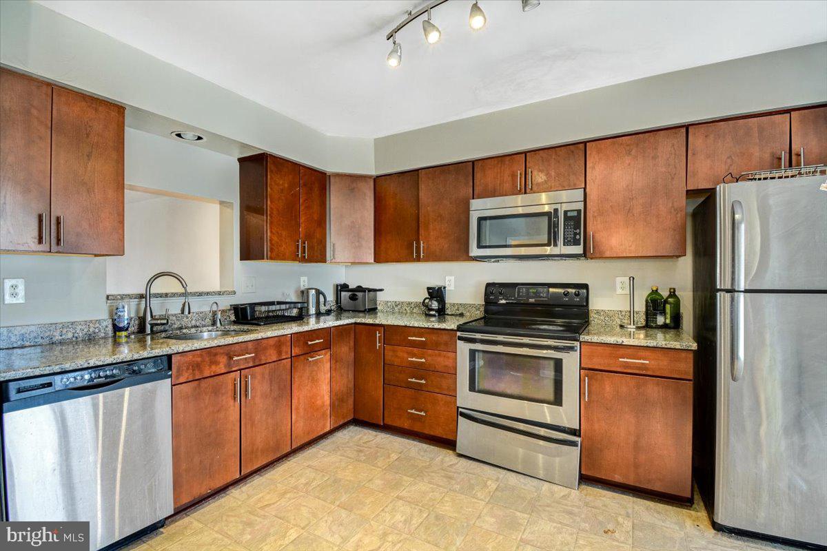 5283 Columbia Road, Unit 2 83 Columbia, MD 21044 - Photo 17 of 38