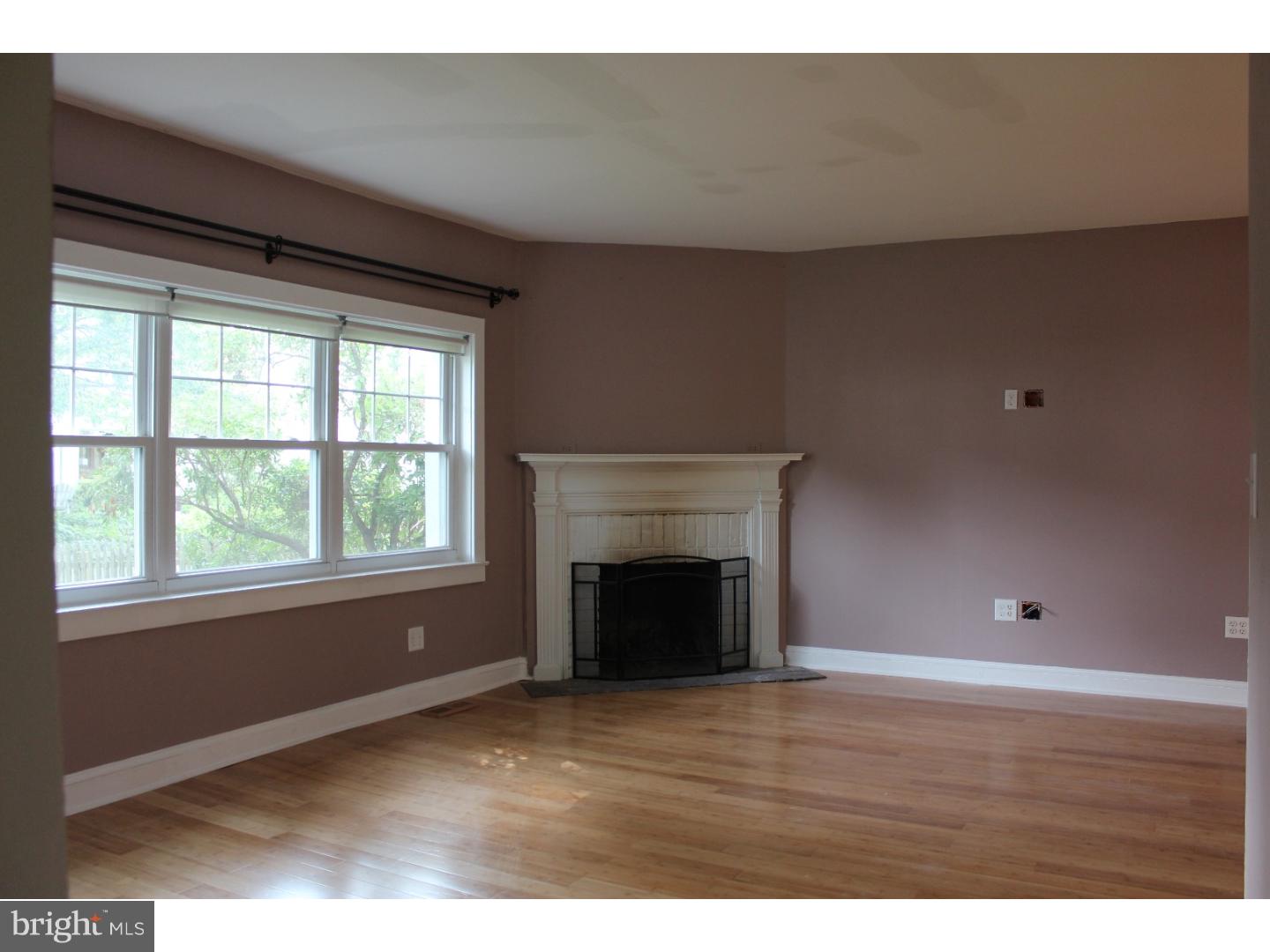 210 Lantwyn Lane Narberth, PA 19072 - Photo 3 of 17 Living Room