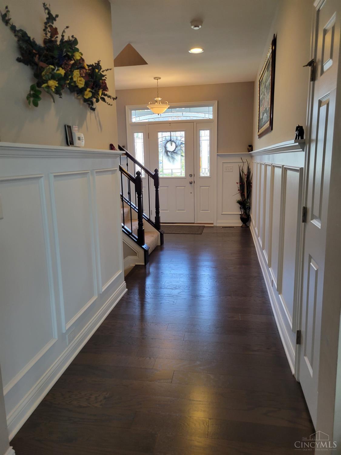201 Decatur Lane Loveland, OH 45140 - Photo 4 of 30 Gallery Image 4