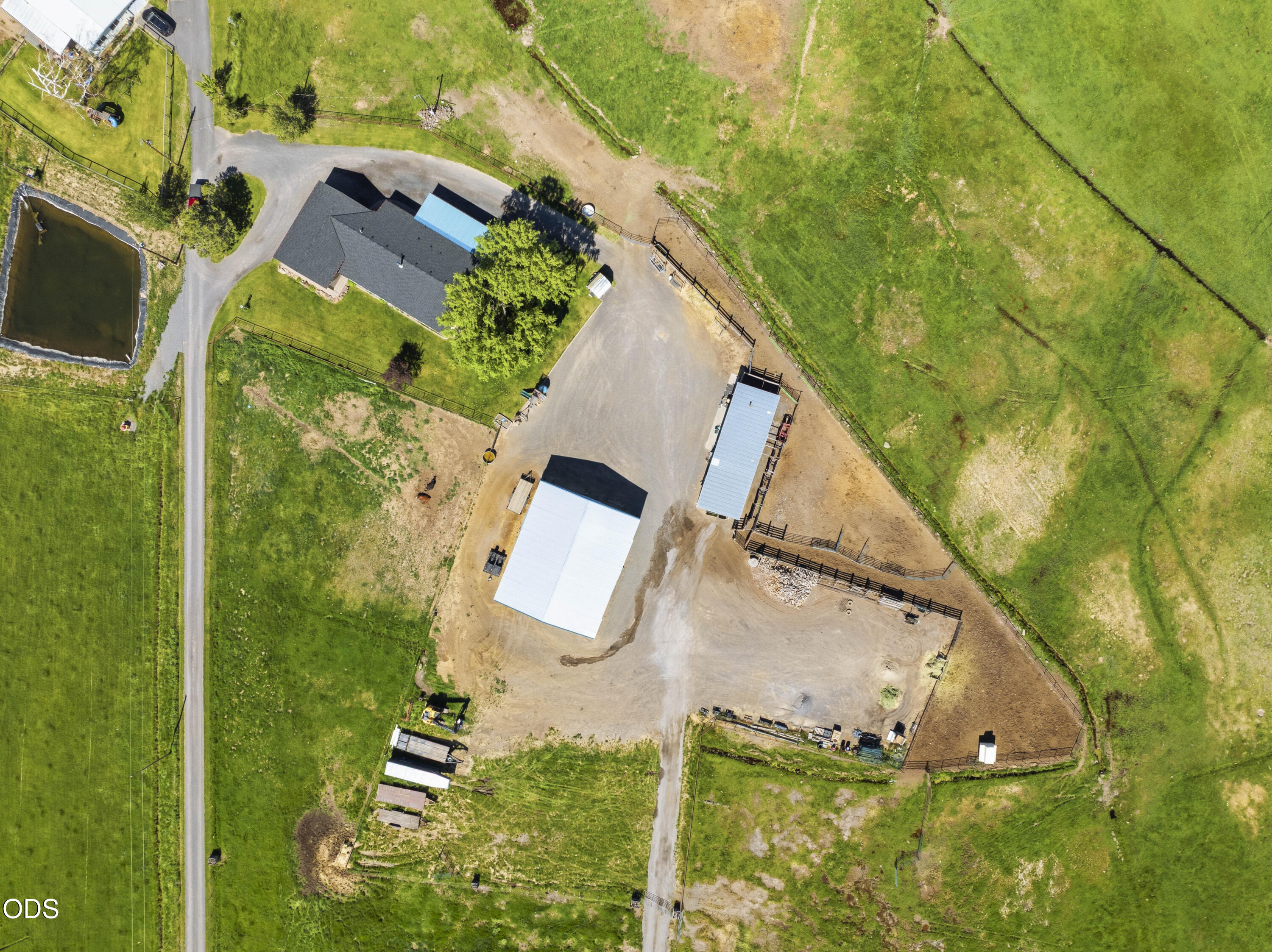 4793 Southwest Williams Road Powell Butte, OR 97753 - Photo 5 of 45