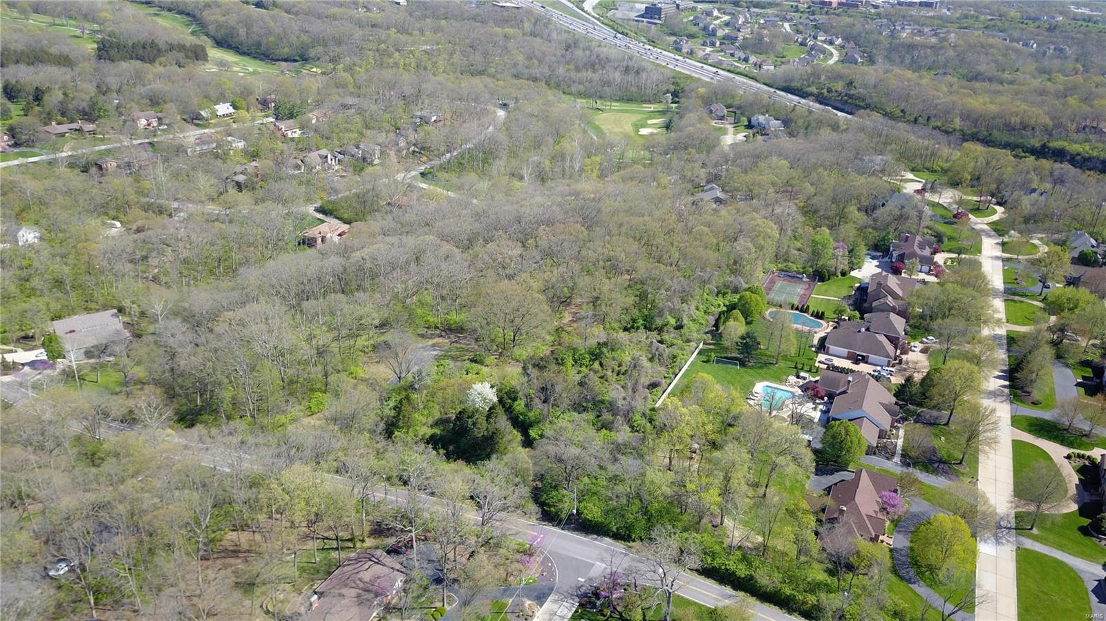 12480 Robyn Road Sunset Hills, MO 63127 - Photo 2 of 18 Gallery Image 2