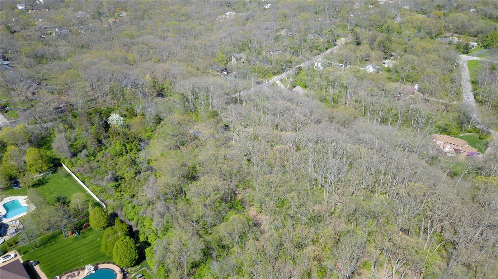 12480 Robyn Road Sunset Hills, MO 63127 - Photo 5 of 18 Gallery Image 5