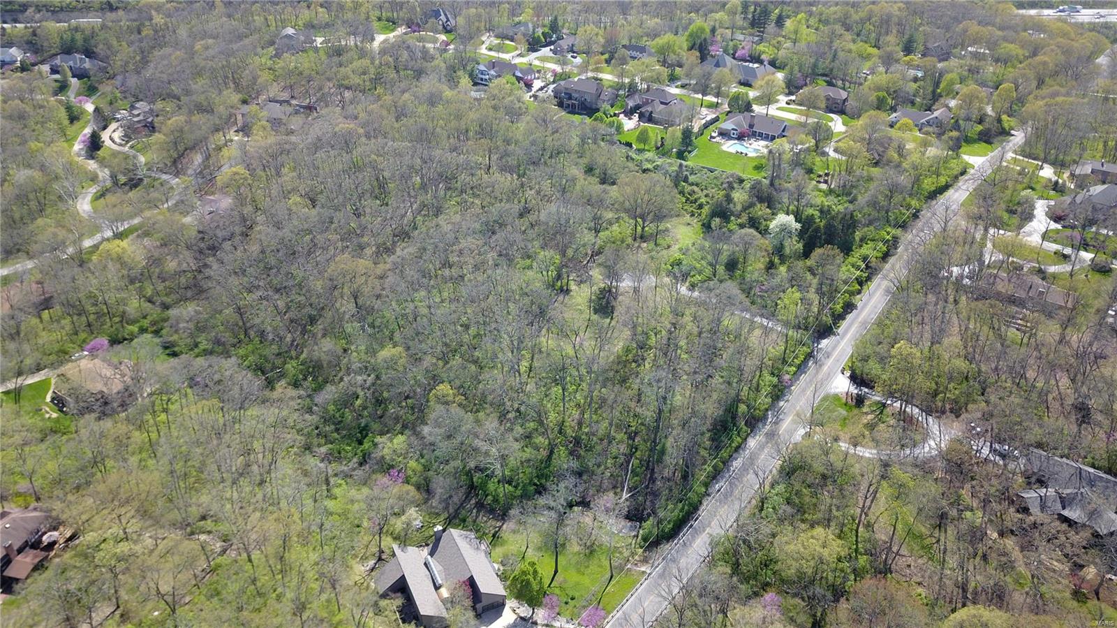 12480 Robyn Road Sunset Hills, MO 63127 - Photo 9 of 18 Gallery Image 9