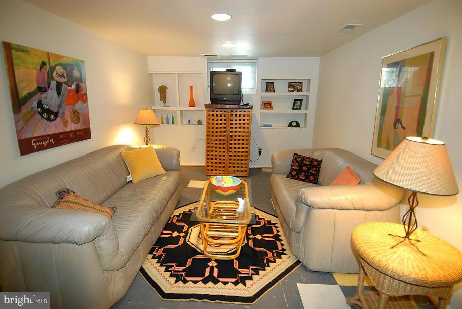 3615 Military Road Northwest Washington, DC 20015 - Photo 17 of 22 Basement
