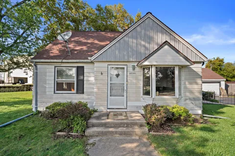 $284,900 | 8720 West Kaul Avenue, Milwaukee, WI 53225