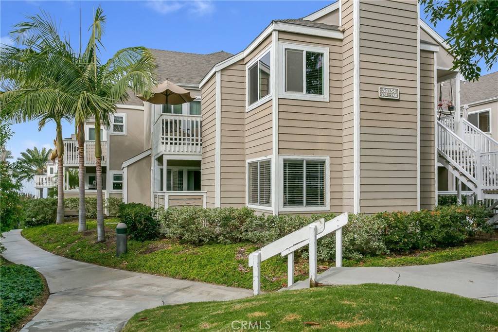 34134 Selva Road, Unit 246 Dana Point, CA 92629 - Photo 3 of 43 Exterior view of walkway to Strands Beach.
