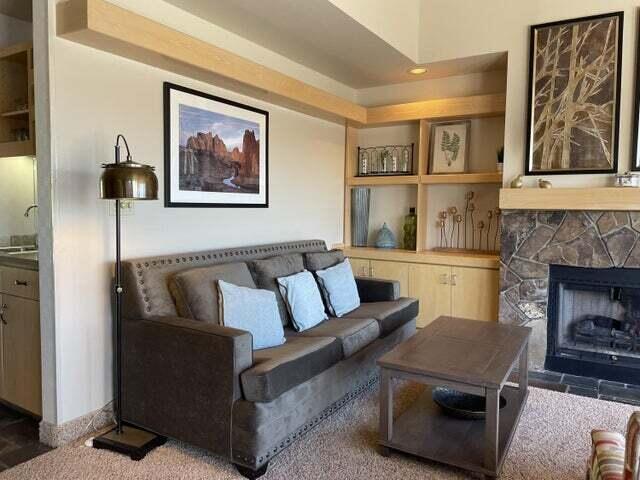 1844 Redtail Hawk Drive, Unit RV55J Redmond, OR 97756 - Photo 12 of 74