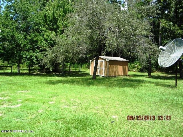 980 Browns Road Middleburg, FL 32068 - Photo 3 of 15 backyard