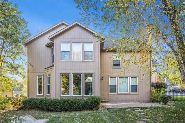 $610,000 | 11308 143rd Terrace, Overland Park, KS 66221
