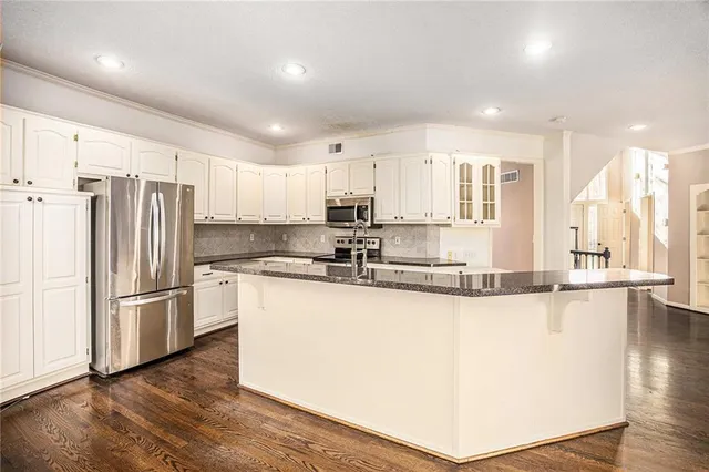 $610,000 | 11308 143rd Terrace, Overland Park, KS 66221