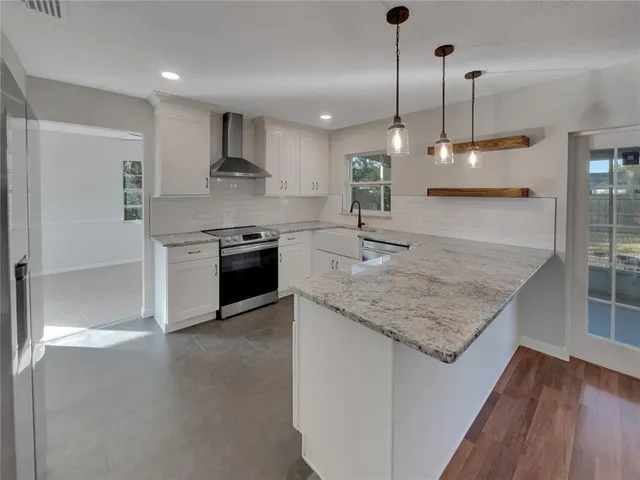 $338,000 | 3305 Peacock Lane, Mulberry, FL 33860