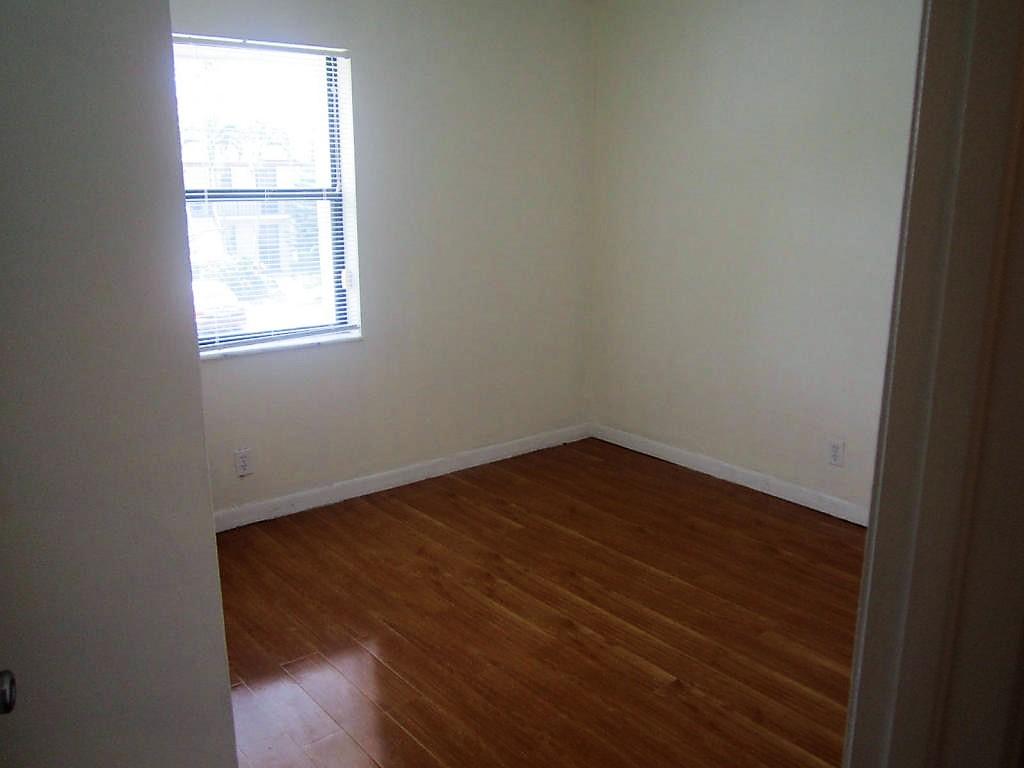 22052 Palms Way, Unit 203 Boca Raton, FL 33433 - Photo 18 of 24 SECOND BEDROOM