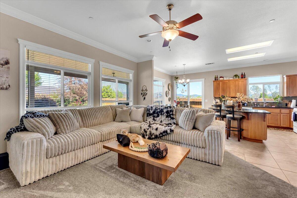 604 Durango Way Redding, CA 96003 - Photo 14 of 55 10-604 Durango Way - I-3