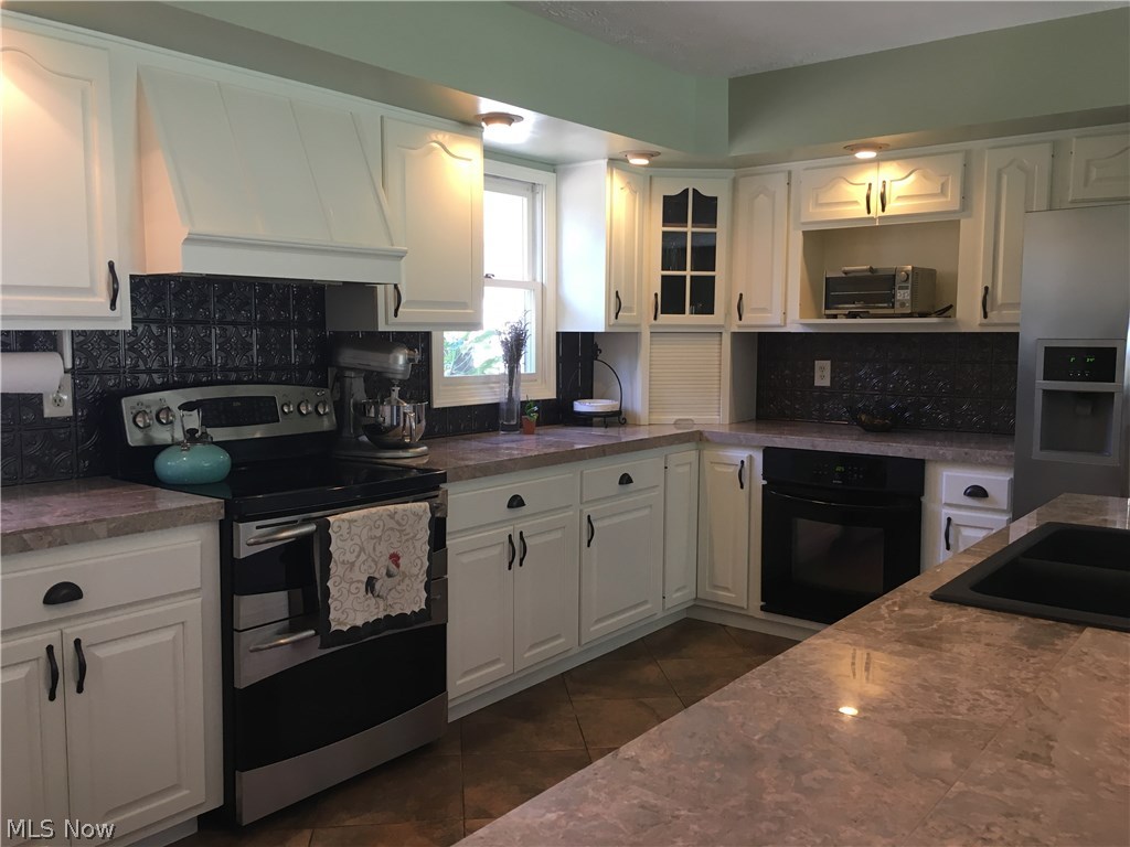 15313 Darrow Road Vermilion, OH 44089 - Photo 14 of 33