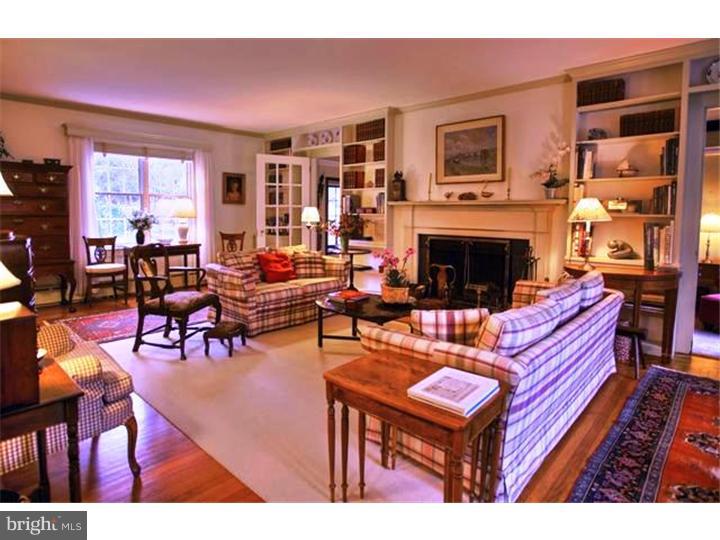 205 Chews Landing Road Haddonfield, NJ 08033 - Photo 7 of 24 Living Room