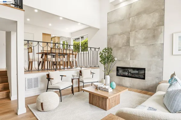 $999,888 | 2013 Dolphin Drive, Aptos, CA 95003