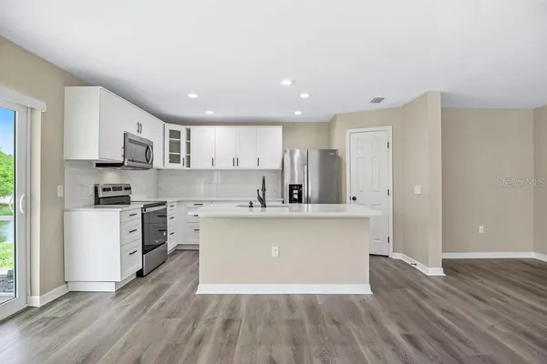 $2,300 | 10831 Johanna Avenue, Riverview, FL 33578